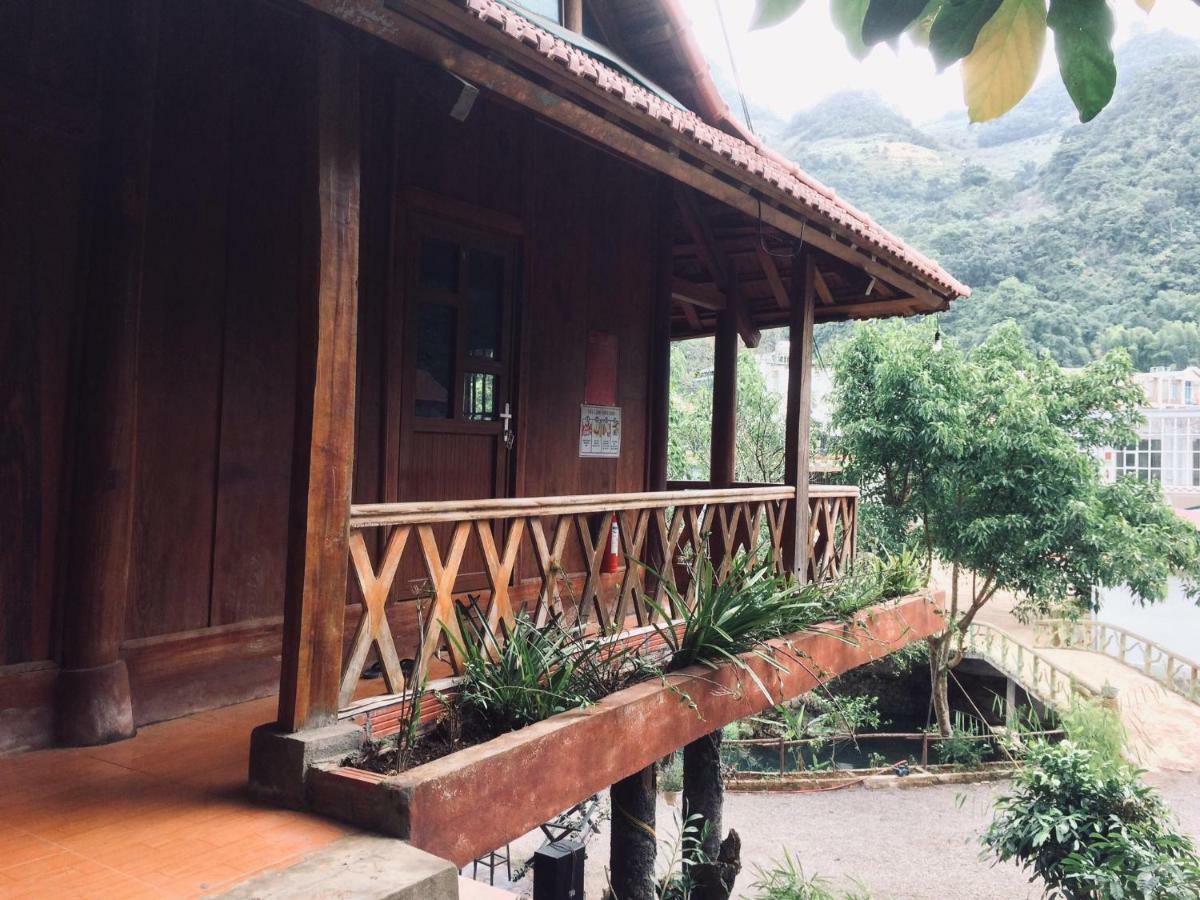 House By Lake Hotel Мок Чау Екстериор снимка